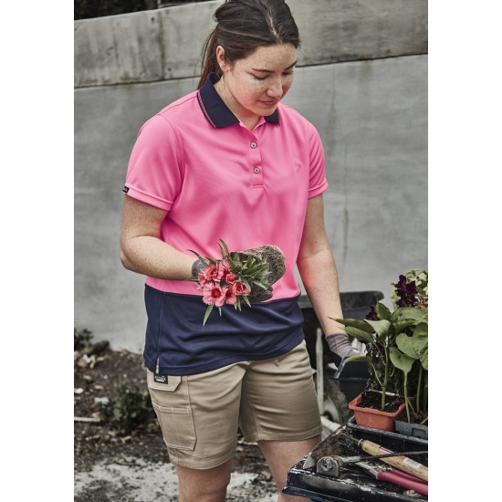 Womens Essential Stretch Cargo Short - ZS735